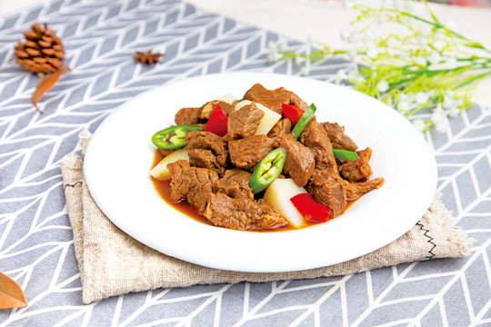 牛肉煲