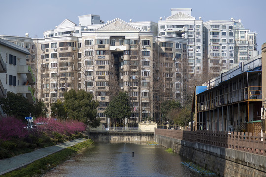 闵行翠钰南路河道