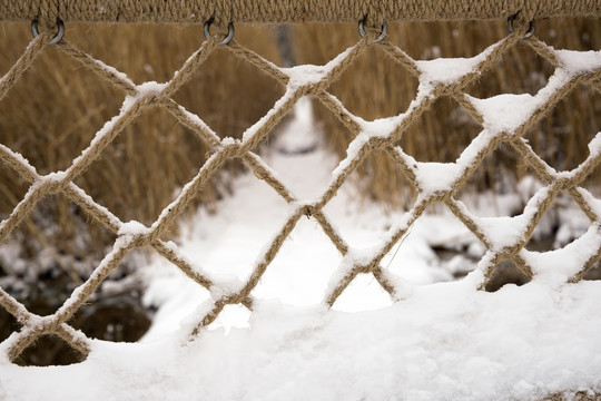 雪中绳索