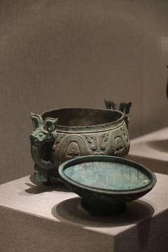 古代青铜容器