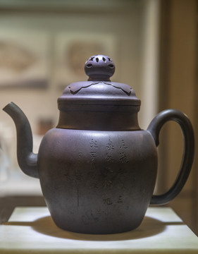 清代紫砂茶壶