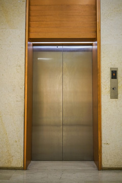 电梯门高清大图