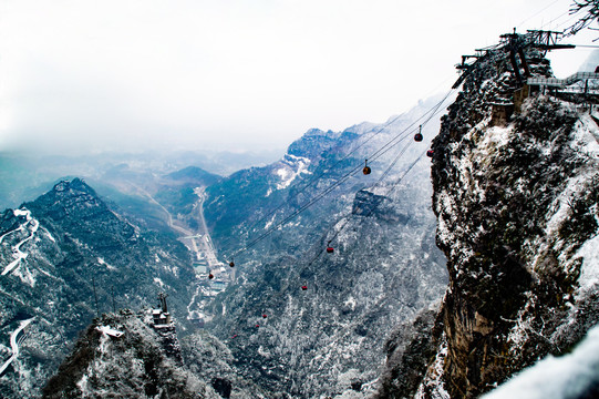 冰雪天张家界天门山索道