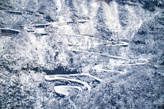 冰雪天张家界天门山索道