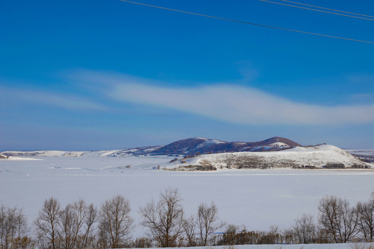 东北冬景雪景蓝天山川树林