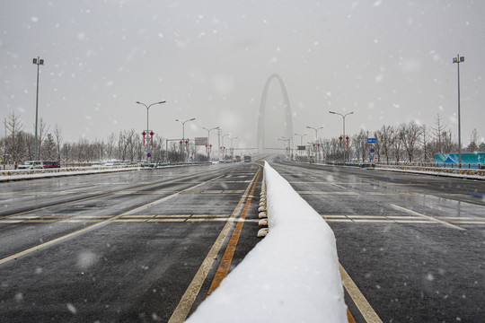 雪中首钢大桥