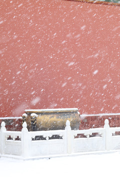 故宫铜缸雪景