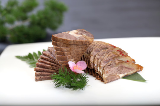 五香牛肉