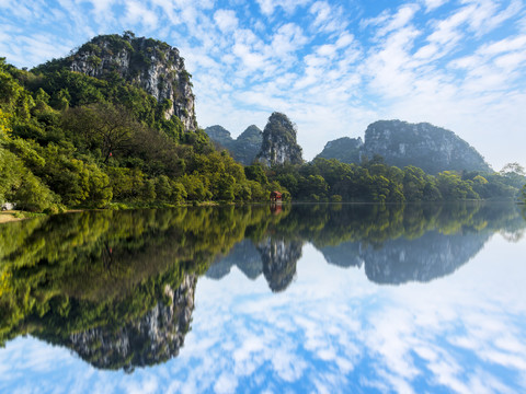 高清喀斯特山水风光