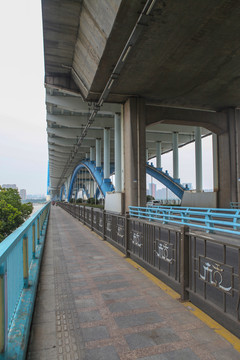 高架桥