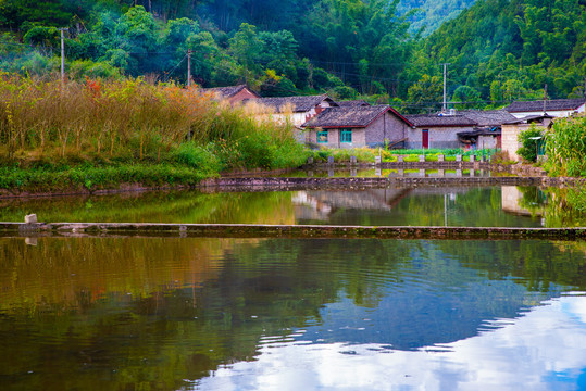 山村人家