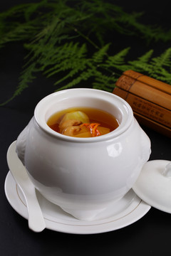 松仁菌汤