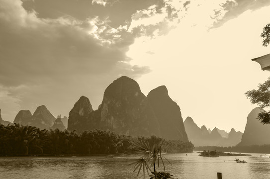 水墨山水画
