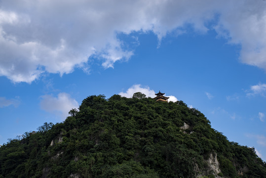 仰望天空