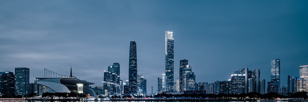 广州珠江北岸建筑群夜景