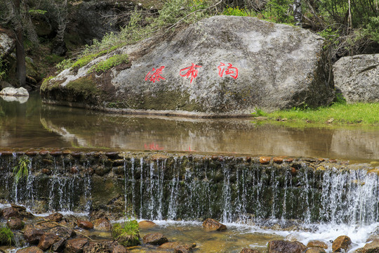 富蕴可可托海额尔齐斯大峡谷