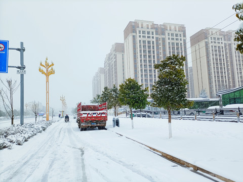 街道雪景