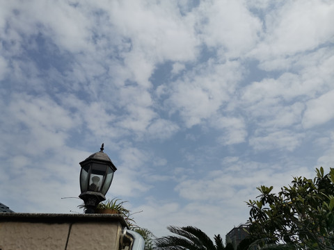 天台的天空景象