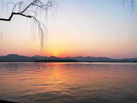 杭州西湖落日景观