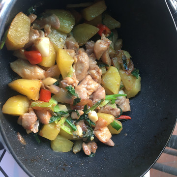 土豆鸡丁