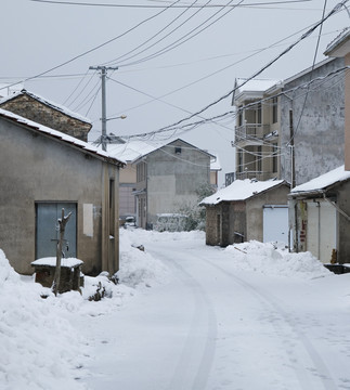 雪中的村子