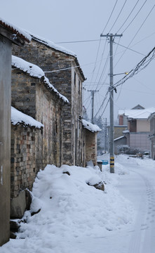 雪中的村子
