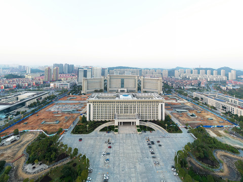 建设中的宜春市政大楼