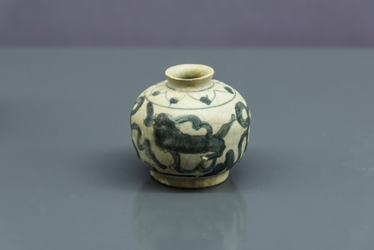 青花瓷罐