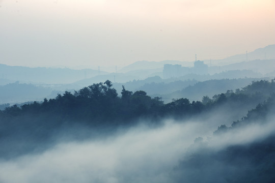 群山