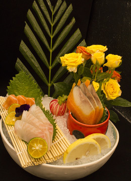 日式三品海鲜刺身