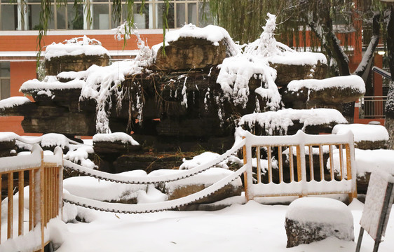 雪染园林