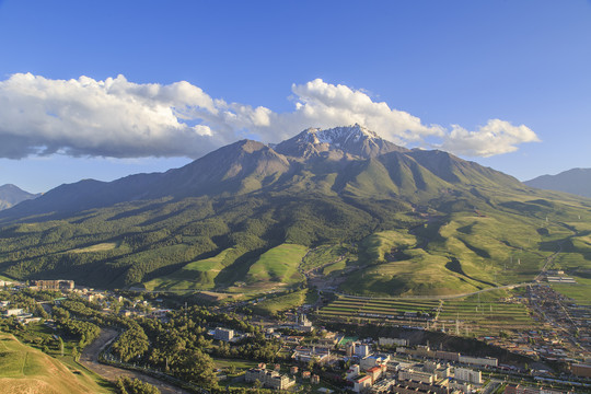 青海祁连卓尔山