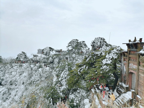 星德山雪景