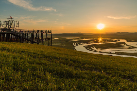 中俄边境额尔古纳河落日太阳