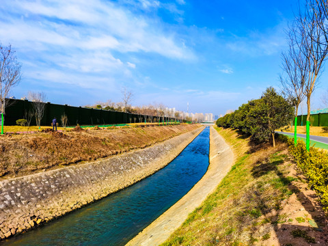 古城西安护城河风光