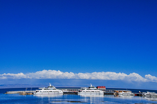 青海湖二郎剑景区