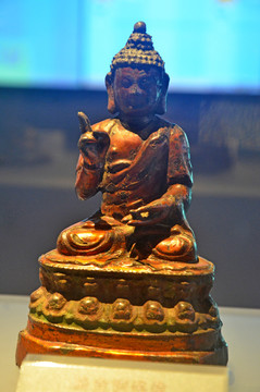 明代鎏金铜佛像