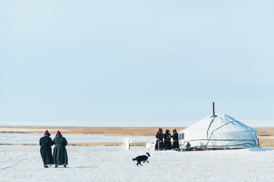 冬季草原蒙古包蒙古族
