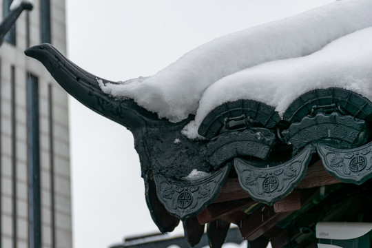 雪中飞檐翘角