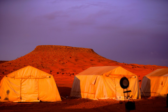 撒哈拉沙漠中的火星帐篷酒店