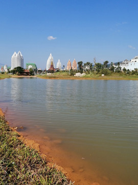 告庄西双景城市园林水景