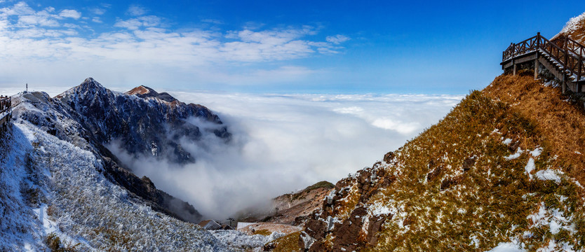 武功山铁蹄峰雪景全景接片