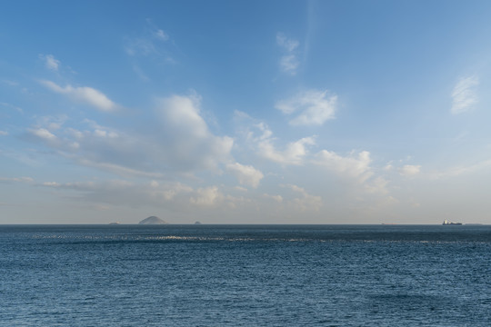 大海海平面和天空