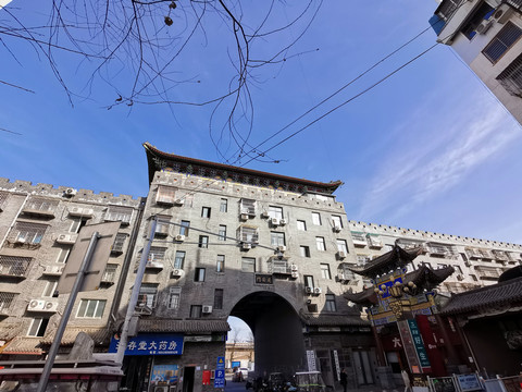 建安门