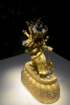 藏传佛教清代胜海观音铜像