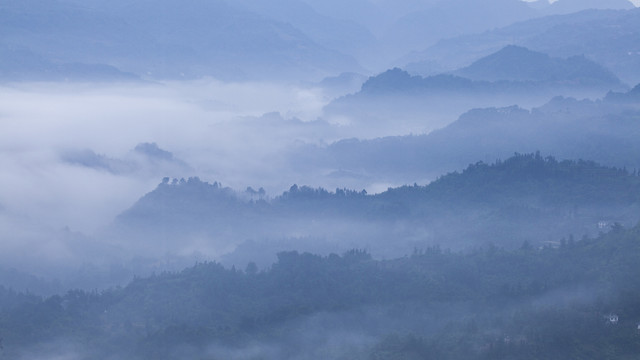 高山沟壑云海山脉