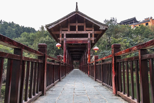 土家族风雨桥