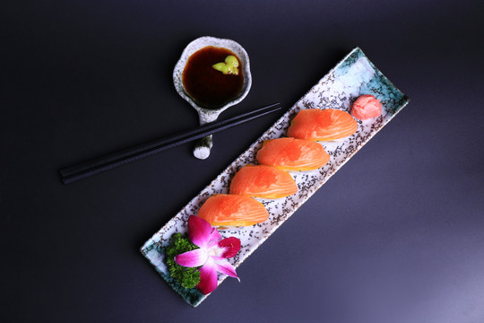 寿司摄影图