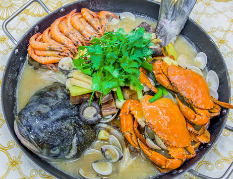 海鲜大盆菜