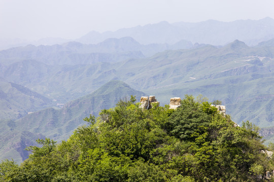 俯瞰狼牙山景区风光